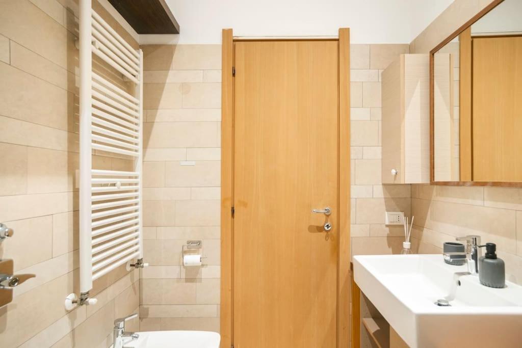 Apartment Free Wi-fi - A/c - Vertical Tower - Garibaldi Mailand